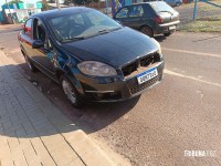 Motociclista é socorrida pelo Siate após colisão no Bairro Três Lagoas