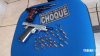 CHOQUE apreendem duas pistolas e prende foragido da justiça no Bairro Três Lagoas