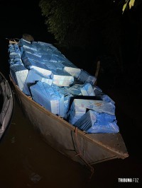 Policia Federal e força tarefa apreendem embarcação com cigarros contrabandeados no Lago de Itaipu