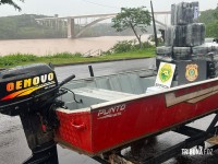 Policia Federal e a PM apreendem barco com 116,5 Kg de maconha no Rio Paraná