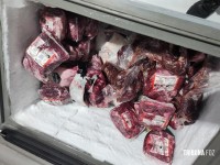 Policia Federal e MAPA apreendem 1,8 tonelada de carne contrabandeada da argentina