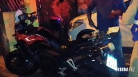 Motociclista é socorrida pelo Siate após colisão no Bairro Jardim São Paulo