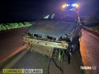 Motorista capota após colidir em barranco na PR-495 em Santa Helena