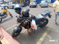 Passageira de moto é socorrida pelo Siate após queda de moto na Vila Portes