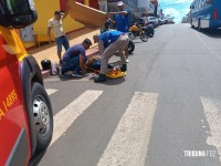 Passageira de moto é socorrida pelo Siate após queda de moto na Vila Portes