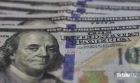 Dólar cai para R$ 4,85 e atinge menor valor do ano