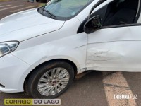 Mulher quebra o braço em acidente entre carro e moto em Santa Helena e SAMU é acionado