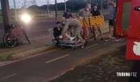 Ciclista é socorrida pelo Siate após queda no final da Av. Tancredo Neves