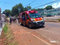 Motociclista é socorrido pelo Siate após colisão na Av. Javier Koelbel