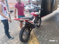 Motociclista é socorrido pelo Siate após colisão na Av. Morenitas