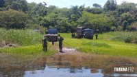 Policia Federal e forças militares apreendem embarcação com cigarros contrabandeados em SMI