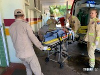 Motociclista fica gravemente ferido após colidir contra um poste no Bairro Morumbi