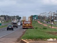 Siate socorre motociclista após colisão entre carro e carreta na BR-277