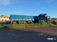 Após falha mecânica carreta sai da pista na BR-277 