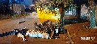 Motociclista fica gravemente ferido após colidir a moto contra uma caçamba de entulho na Vila Adriana I