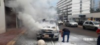 Bombeiros intervém em incêndio veicular no Boicy