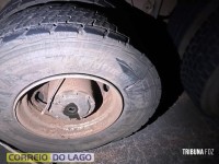 Duas pessoas ficam feridas em grave acidente envolvendo carro e carreta na PR-317, em Santa Helena