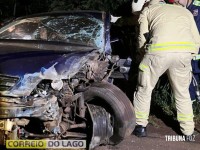 Duas pessoas ficam feridas em grave acidente envolvendo carro e carreta na PR-317, em Santa Helena