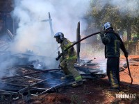 Bombeiros intervém em incêndio a residência no Bairro Morumbi