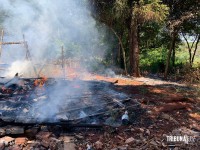 Bombeiros intervém em incêndio a residência no Bairro Morumbi