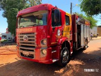 Bombeiros intervém em incêndio a residência no Bairro Morumbi