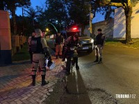 Adolescentes é apreendido com moto adulterada na Favela da Braz pela ROCAM de Pato Branco