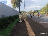 Motociclista é socorrido pelo Siate após queda na Av. General Meira