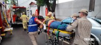 Duas pessoas feridas após colisão entre carro e ônibus na Vila Maracanã