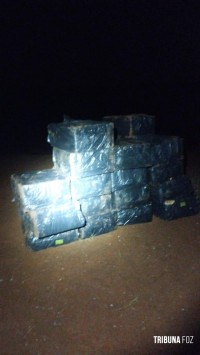 Policia Federal e Exército localizam veículo abandonado com cigarros contrabandeados em Itaipulândia