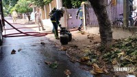 Casa é consumida pelo fogo no Porto Meira