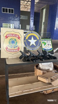 Policia Federal, Receita Federal e Força Nacional prendem paraguaio com pistolas em fundo falso de veículo