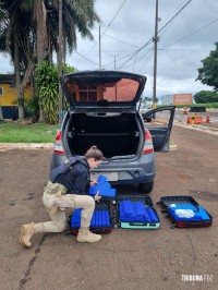 PRF prende duas pessoas com 32,2 Kg de maconha na BR-277