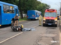 Motociclista morre após colisão com ônibus na Av. Juscelino Kubistchek