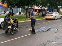 Motociclista morre após colisão com ônibus na Av. Juscelino Kubistchek