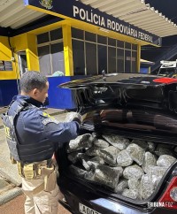 PRF prende casal com 166  Kg de Maconha em Santa Terezinha de Itaipu