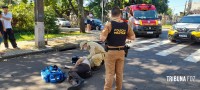 Motociclista fica gravemente ferido após colisão no cruzamento mais perigoso de Foz do Iguaçu