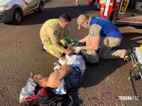 Motociclista é socorrido pelo Siate após colisão na Av. Perimetral Leste