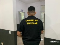 ROTAM estoura ponto de venda de drogas no Bairro Portal da Foz