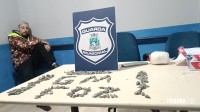 Guarda Municipal prende homem com 255 buchas de cocaína