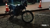 Policiais militares da CIA de Turismo prendem duas pessoas que furtaram moto para trocar por drogas durante a madrugada