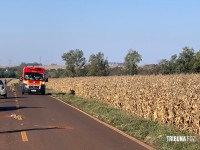 Bombeiros socorrem condutora após capotamento de veículo no Alto da Boa Vista