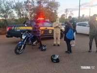 Siate socorre duas vítimas após colisão na Av. das Cataratas