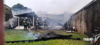 Casa é destruída pelo fogo na Vila Adriana I