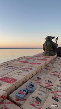 BPFRON prende homem contrabandeando 12.500 pacotes de cigarro no Lago de Itaipu