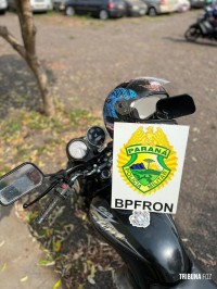 BPFRON prende homem em Santa Helena em posse de moto furtada e 16 Kg de maconha