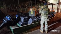 Policia Federal apreende embarcação com 60 caixas de cigarros no Lago de Itaipu