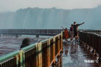 Pais moradores da região não pagam para visitar o Parque Nacional do Iguaçu no Dia dos Pais