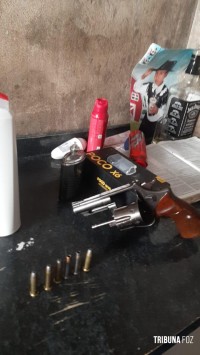 ROTAM apreende adolescente com revolver 357 Magnun no Bairro Cidade Nova