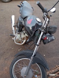 Guarda Municipal apreende moto com chassi picotado após perseguição no Campos do Iguaçu