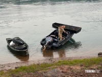 Policia Federal aprende embarcações com mercadorias contrabandeadas no Rio Paraná